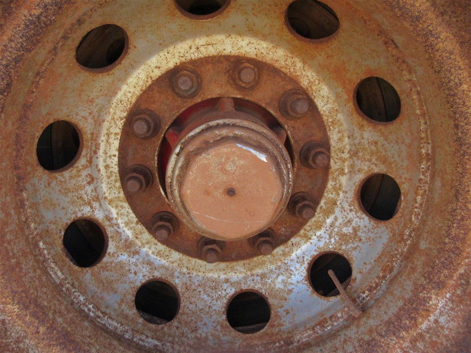 <p>Toyota 7FB18 Counterbalance Forklift</p>