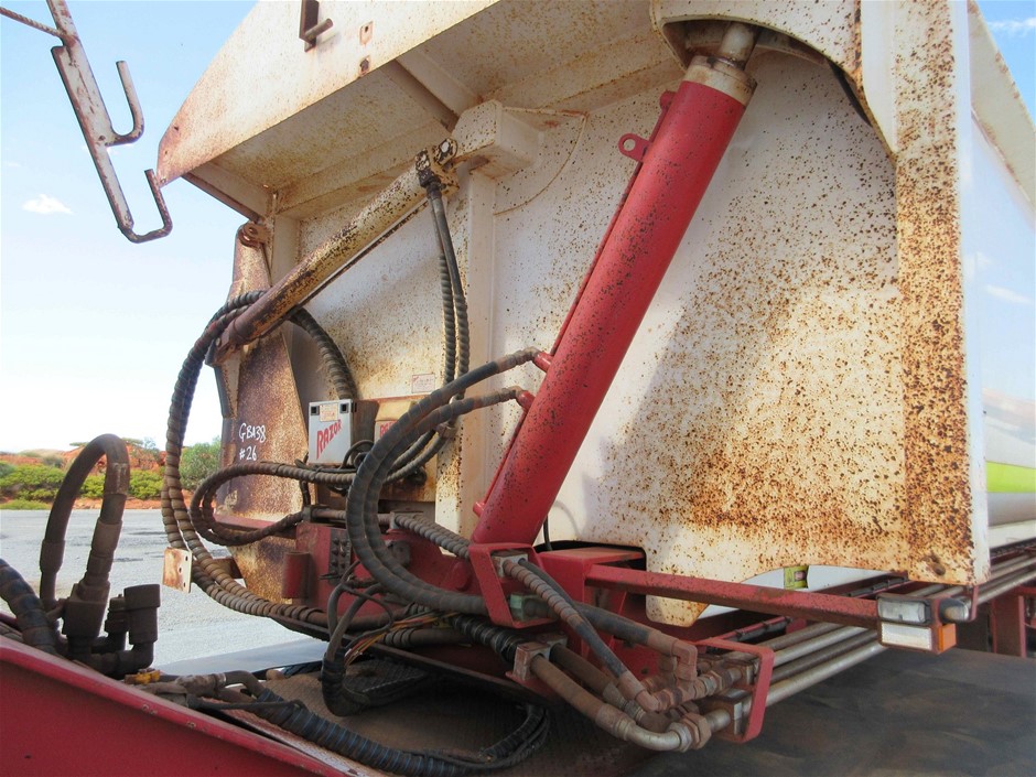 COLEMAN 4-Person Instant Up Camping Tent. Silver Series Easy Setup Tent, Si