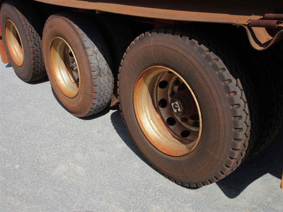 STEUGO Baby Gate for Doorways and Stairs, 29.33-43.9''(74.5-111.5cm) Auto C