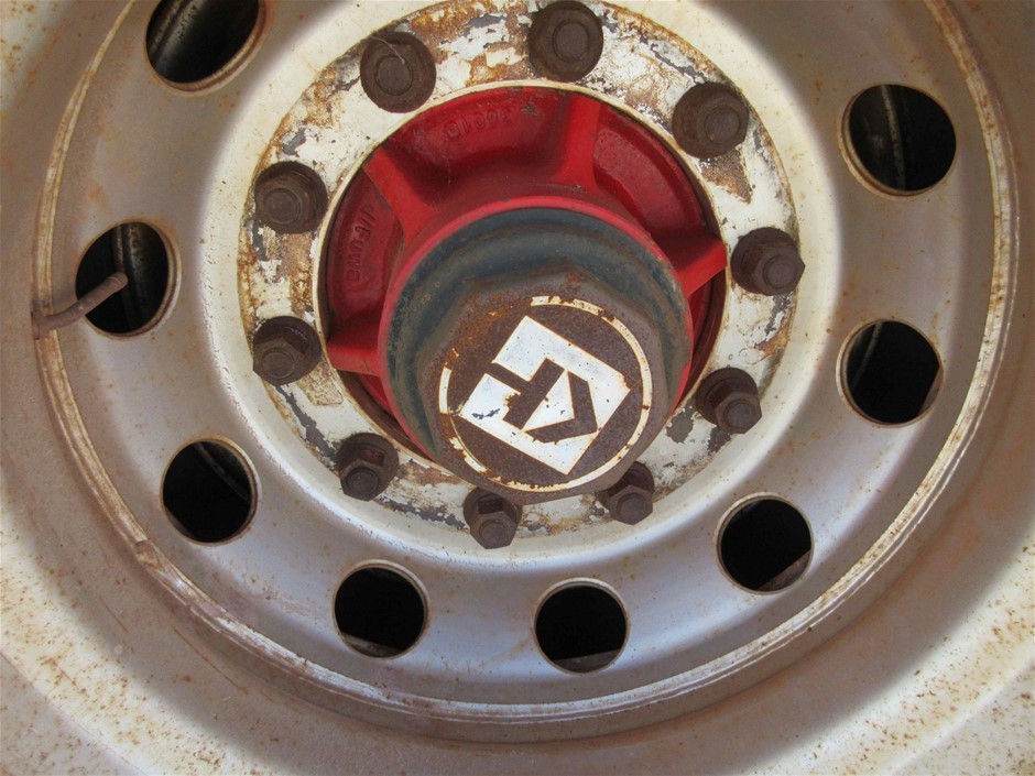 AMAZON BASICS Foldable Metal Wire Dog Crate with Tray, Double Door, 106cm L