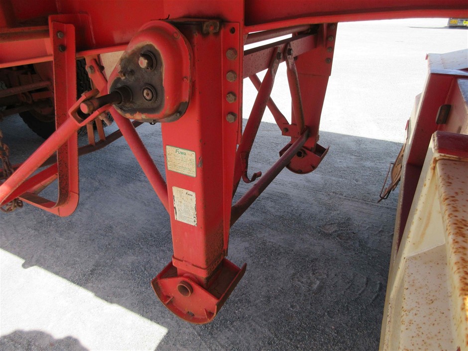 HAKUNA PETS White Glass Patio Pet Door for Sliding Doors, Small | Adjustabl