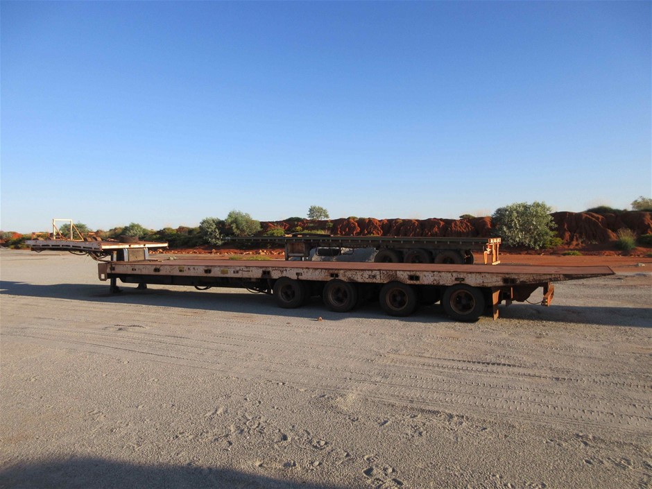 PURE Evoke Play Portable Music System, Foldable Colour Display for Indoors