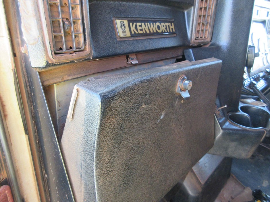 Veuve D'Argent Cuvee Prestige Blanc de Blancs Brut NV (6x 750mL)