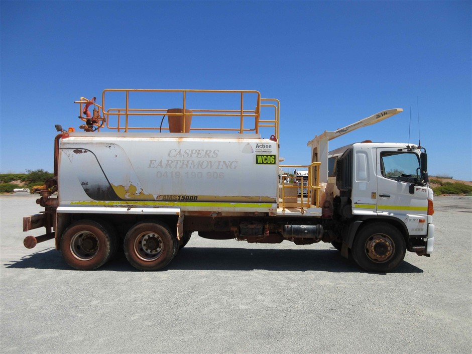 Pitchfork Chardonnay (6x 750mL).