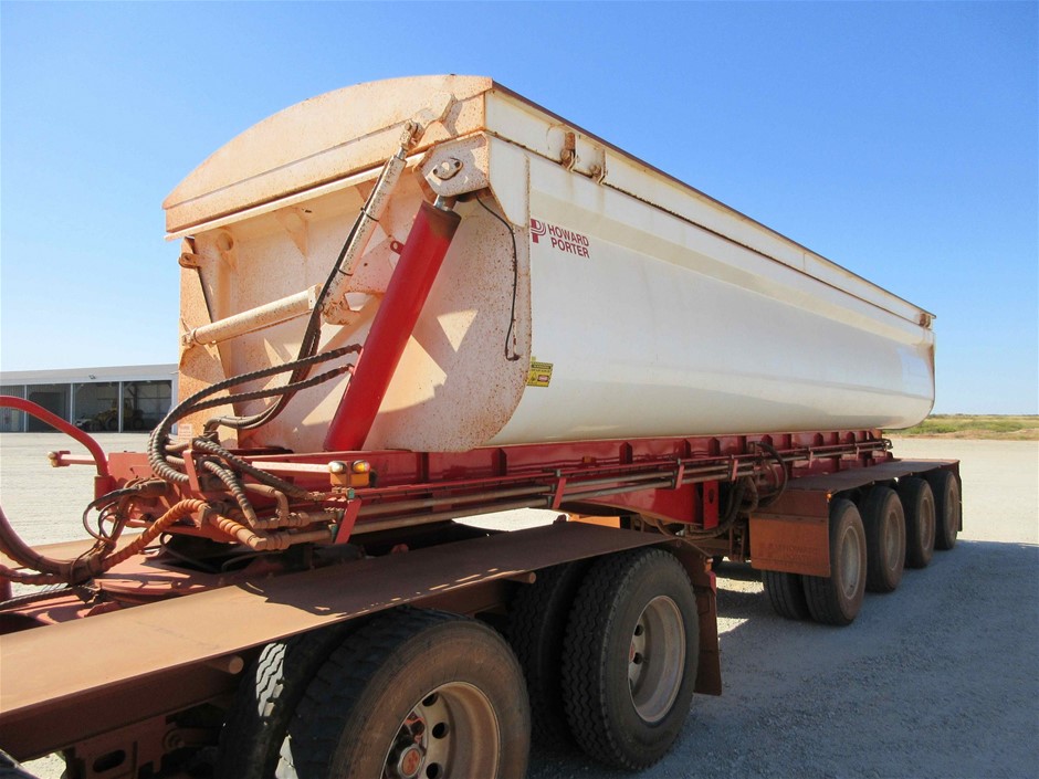 Wolf Blass Yellow Label Merlot (6x 750mL).