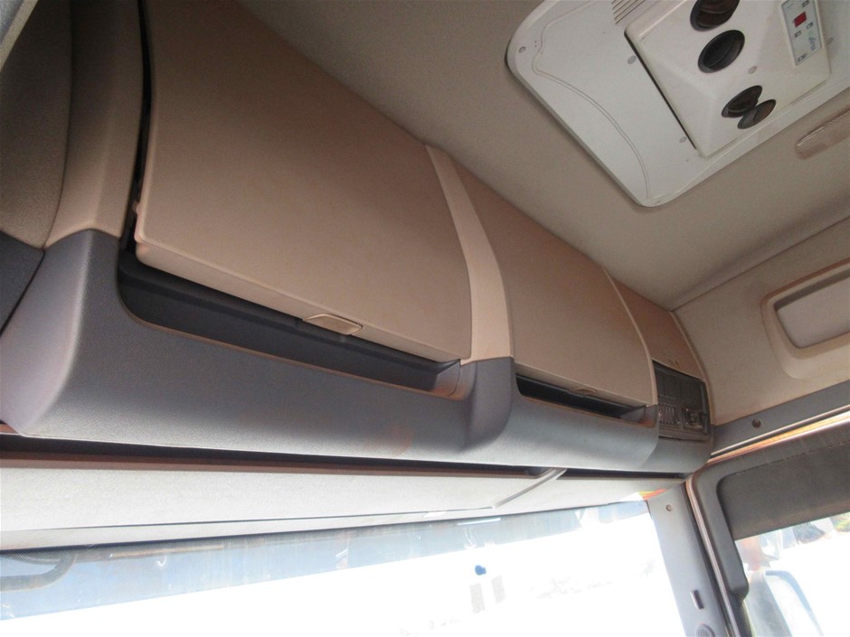 RIP CURL Men's Jackson 18" Volley Boardwalk Shorts, Size S, Apple Butter. R