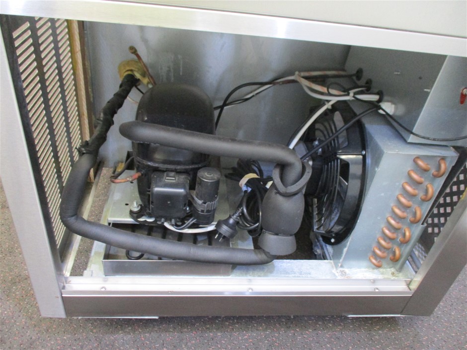 Quantity of 24 Wrought Iron Style Fence Panels (Unused)