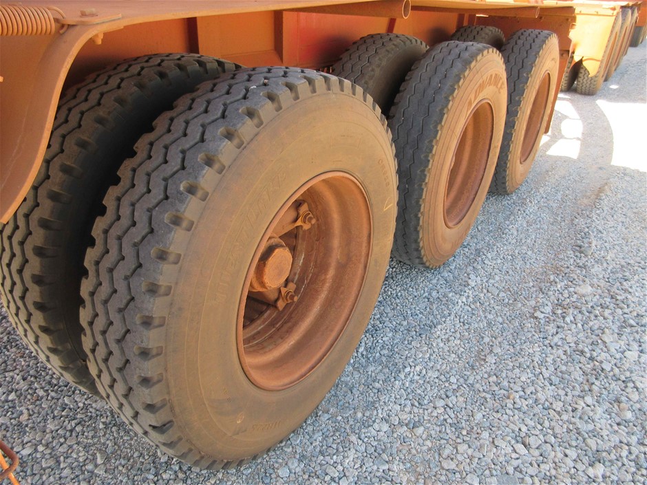 1966 Australia Queen Elizabeth Silver & 0.12 carat round 4 diamonds
