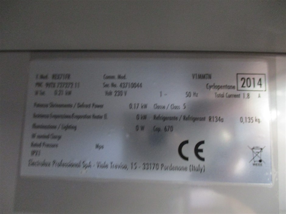 complete set of 8 Rare 2014 5 gram Certified Animal Series
T