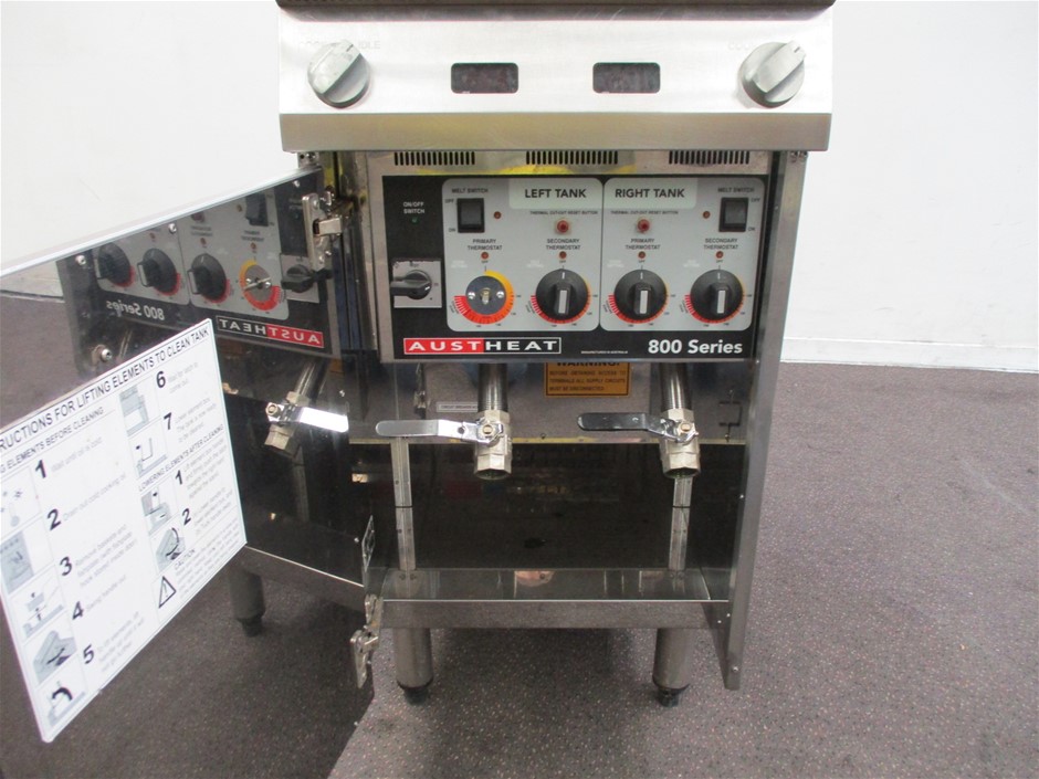 2023 $2 Matilda Light Green Coloured two dollar FIFA Soccer Coin Queen New