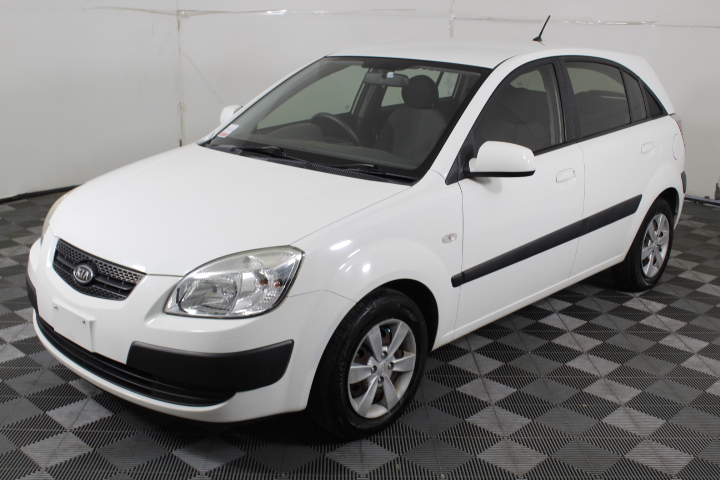 7-8mm Grade AB White Mix Shape Pearl with Real 18k Gold Plated Bracelet