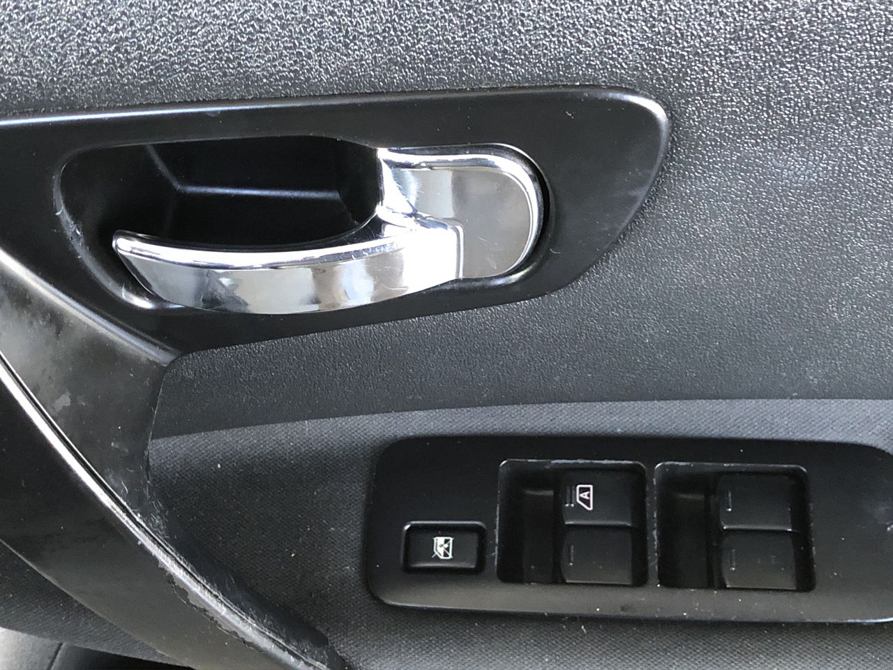 DELL XPS 15 9550 Laptop I7-6700HQ 4GBRAM/128GB