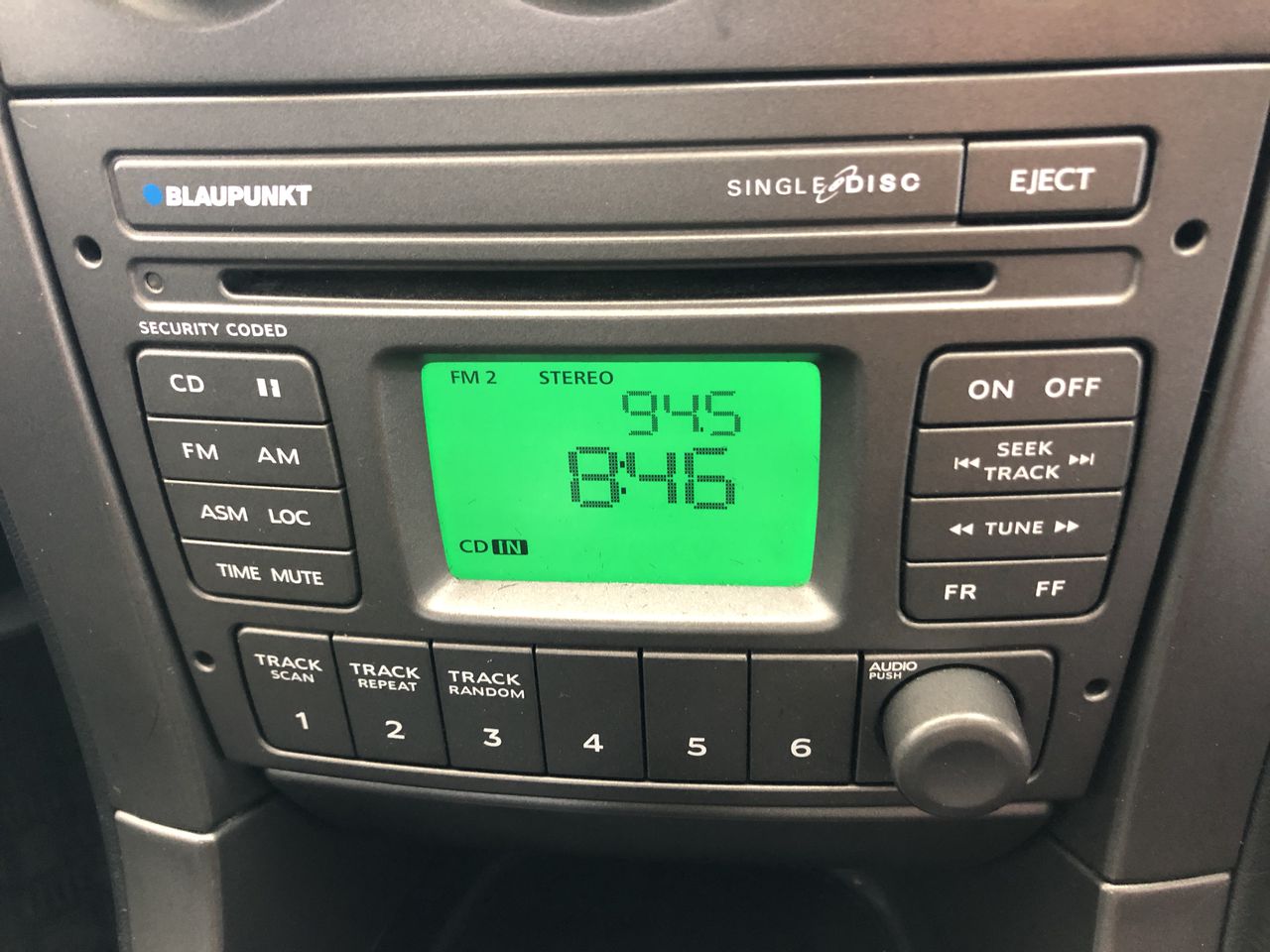 The Hero `Preservative Free` Pinot Noir 2023 (6x 750mL) SA