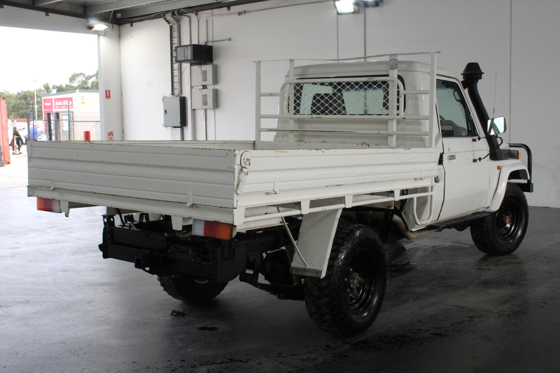 Quantity of 50 1650mm Star Pickets(Unused),