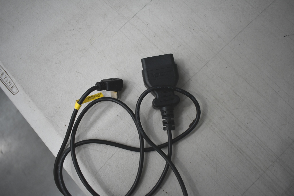 Assorted Kitchen Products, inc. ELLO & THERMOFLASK, And More. NB: Not in or