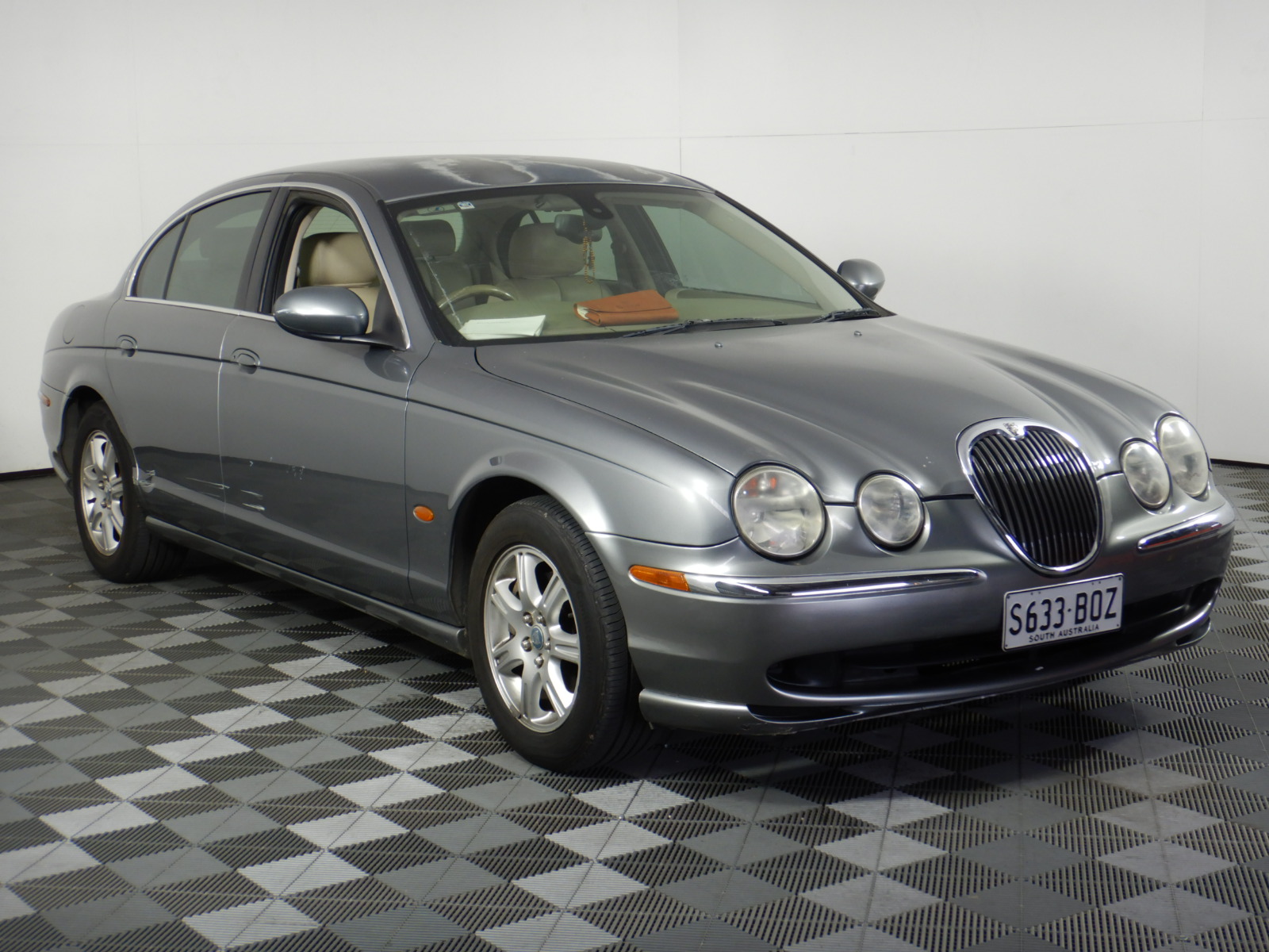 MATTY M Women's Corduroy Shirt Jacket, Size XL, 98% Cotton, Denim.