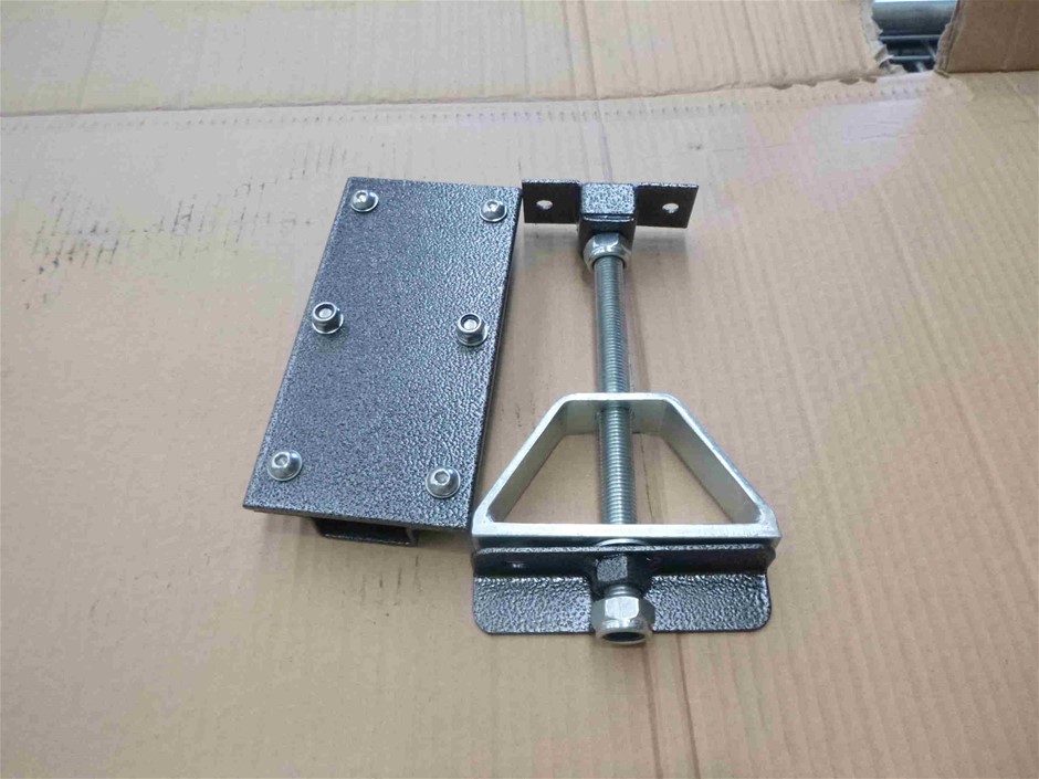 Casella Limited Release Cleanskin Shiraz 2012 (12x 750mL) McLaren Vale