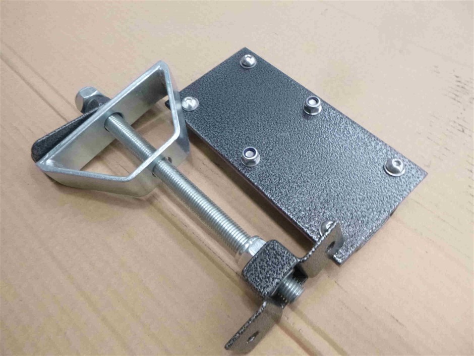 Casella Limited Release Cleanskin Cabernet Sauvignon 2013 (12x 750mL) SA