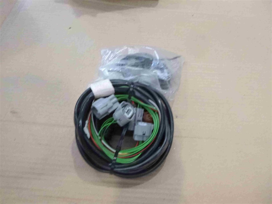 2 Monkeys Semillon Sauvignon Blanc 2025 (12x 750mL) SEA