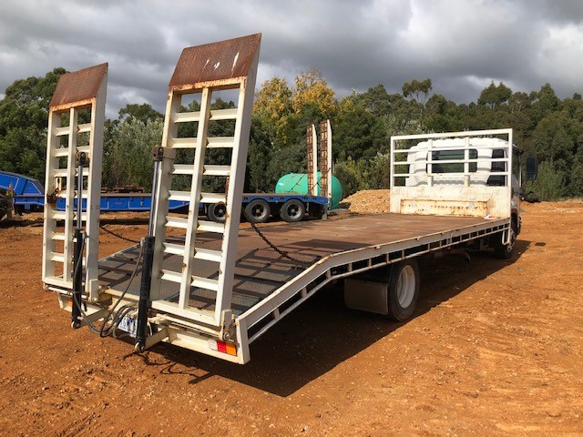 1/100 Scottdale gold bar x 2, 1g Valcumbi & 1Germania Silver bar x 2 each