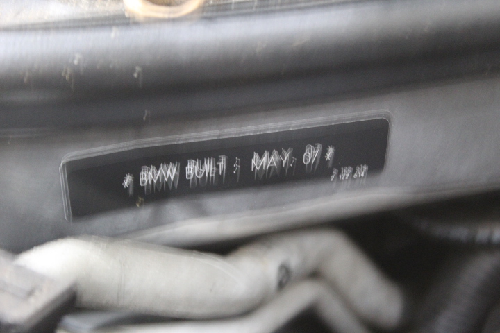 18K White Gold-Filled Chain Necklace with Simulated Diamonds - 55.8cm