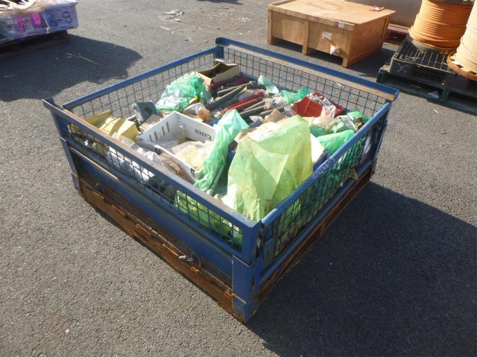 SEALY Fortech Queen Airbed with Inbuilt Pump.