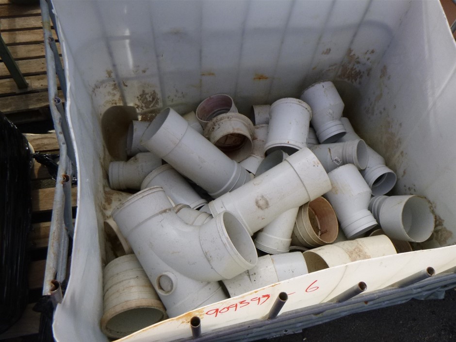 STAR WARS Young Jedi Adventures Tenoo Jedi Temple Playset.