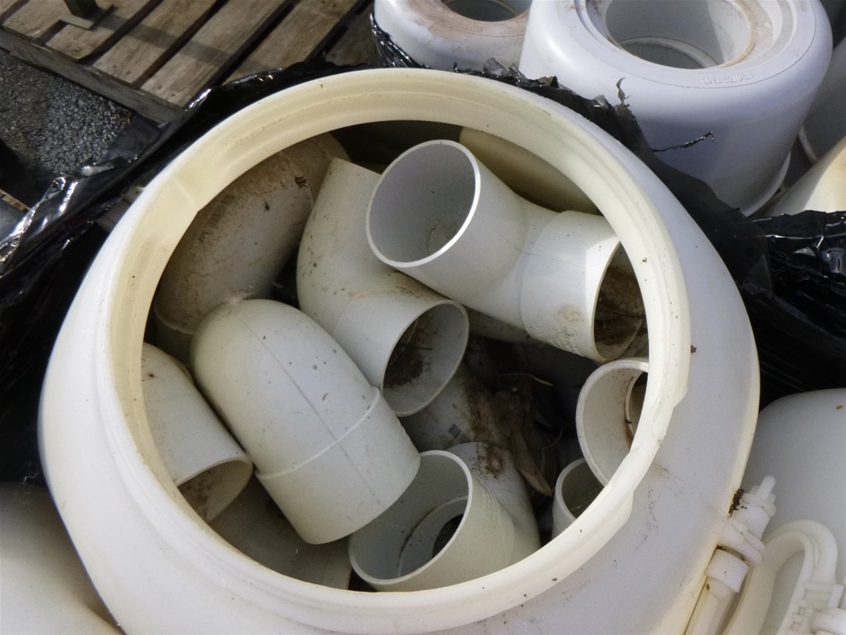 TOYS4FUN Change Up 360 Portable Multi Game System.