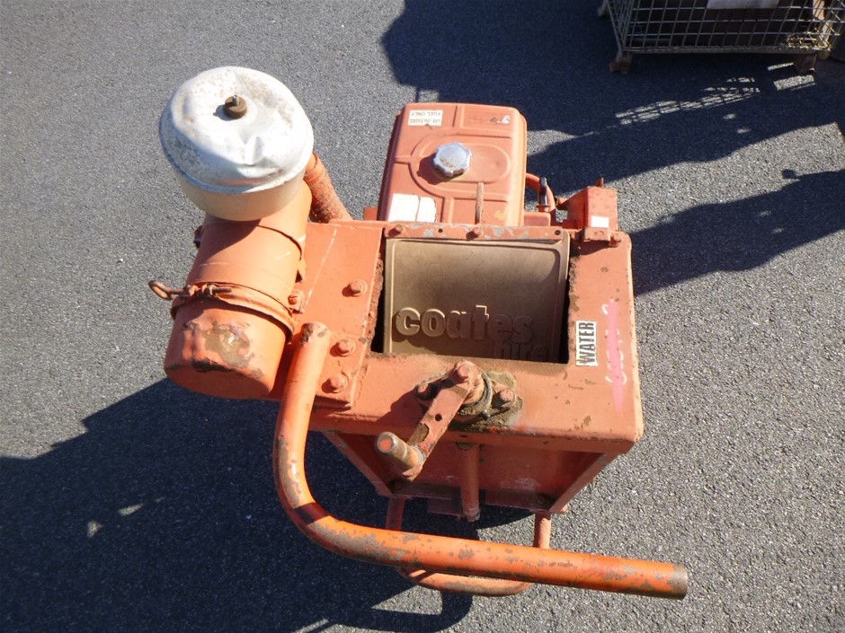 TENSCARE Oko 3 in 1 Eye Massager with Heat Compression and Vibration