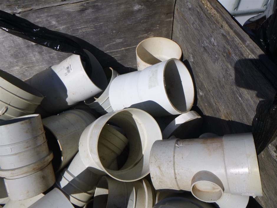 End of Lease Sale: 10x HDMI Cables including: