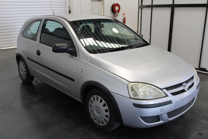 Little Giant Pinot Noir (6x 750mL).