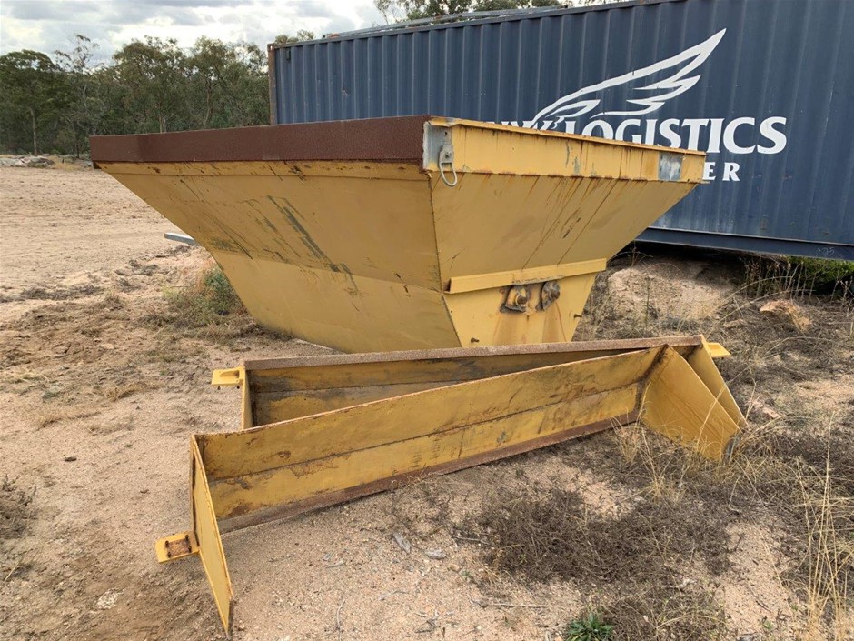 Mixed French Bubbles Pack #7, (12x 750mL), France.