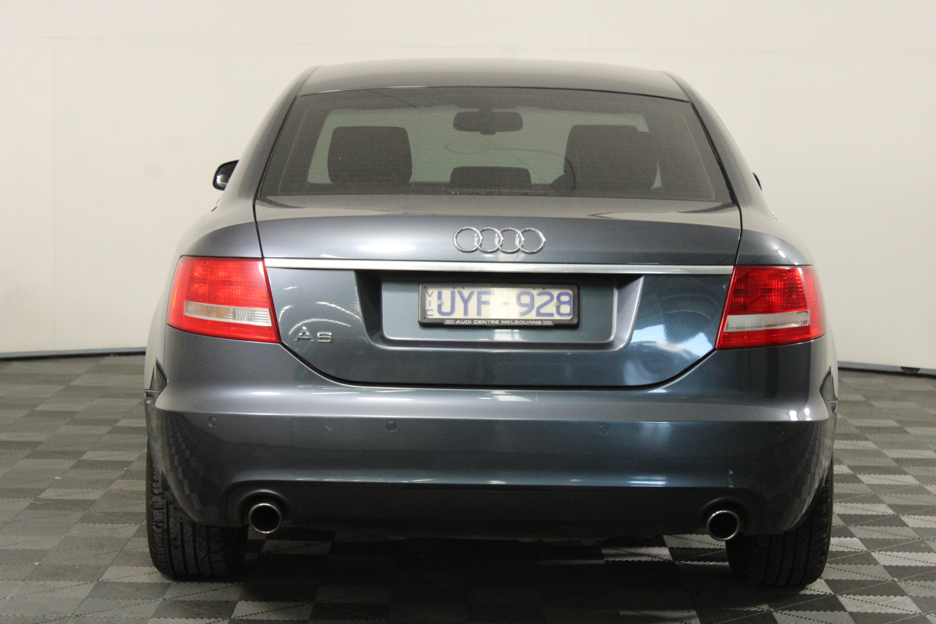 Wolf Blass Red Label Shiraz Grenache (6x 750mL), SEA.