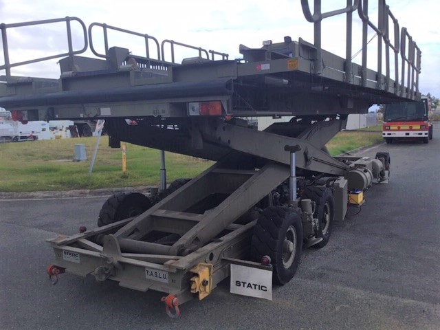 complete set of 8 Rare 2014 5 gram Certified Animal Series
T