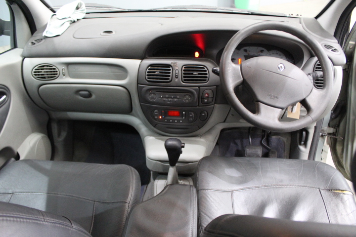 2 Monkeys Sauvignon Blanc 2025 (12x 750mL) SA