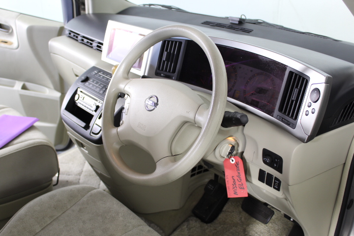 Duchesse De Paris Brut Blanc De Blancs NV (6x 750mL), France.