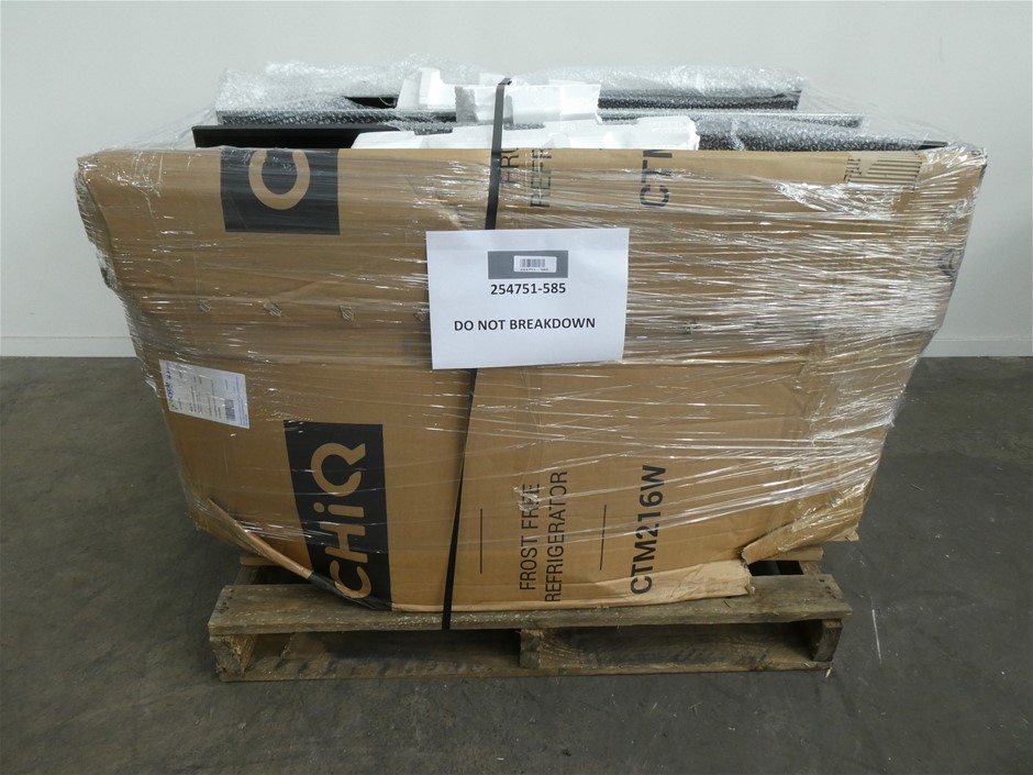 Wolf Blass Red Label Pinot Grigio (6x 750mL).