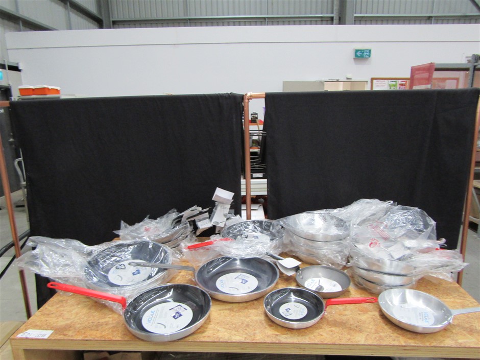 1966 Australia First & Last Queen Elizabeth Silver Round Fifty Cents