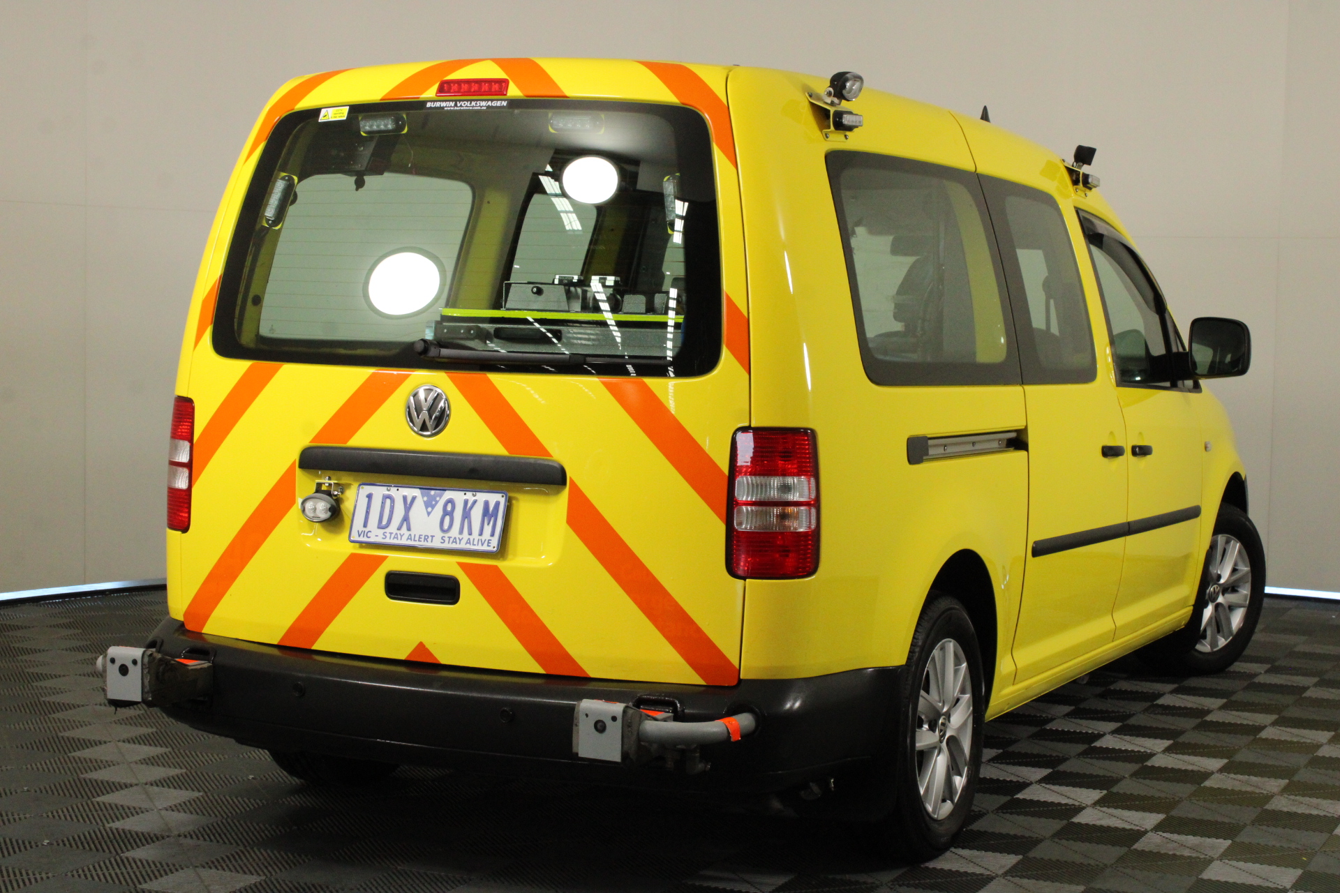 Waterproof  Watch Barrel Shaped Transparent Red Color Quartz Watch Popular