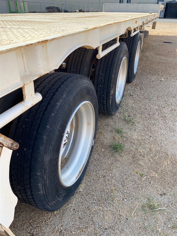 Yellow Gold Natural Garnet  & Diamond Ring  with Valuation