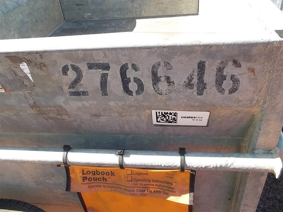 2010 BATHURST WINNER ANTIQUE GOLD MEDALLION BOX LOWNDES HOLDEN VE COMMODORE