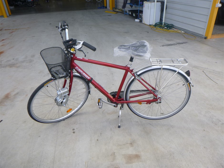 Waterproof  Watch Barrel Shaped Transparent Red Color Quartz Watch Popular