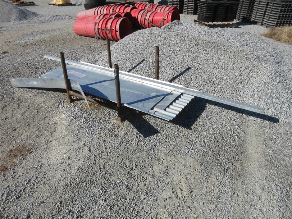 Rolex 16523 Cosmograph Daytona 18K Yellow Gold Two Tone 40mm 1997 BxP