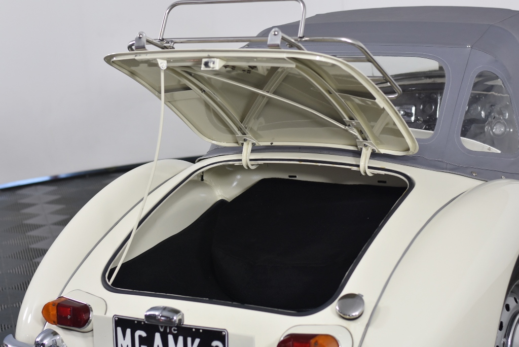 ASUS ROG DELTA USB-C Gaming Headset for PC, Mac, PlayStation 4, Teamspeak,