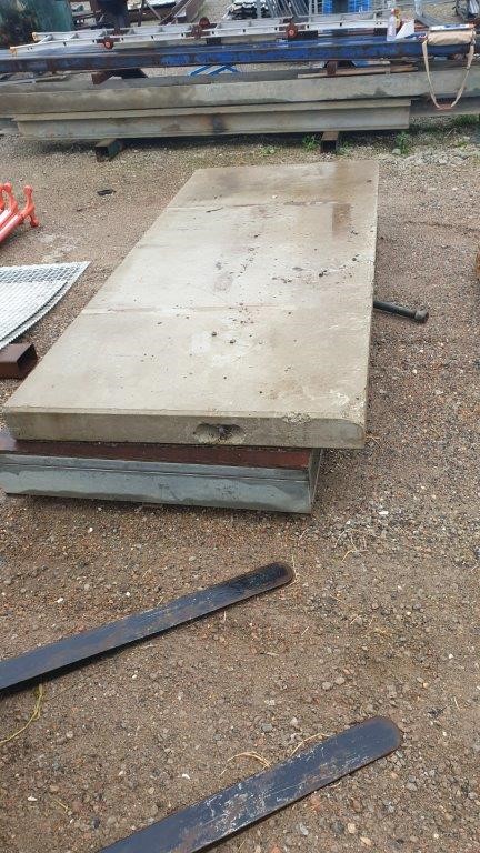 SEPPELT St Peters Great Western Vineyards Shiraz 2004 (3x 750mL). 5* Prov