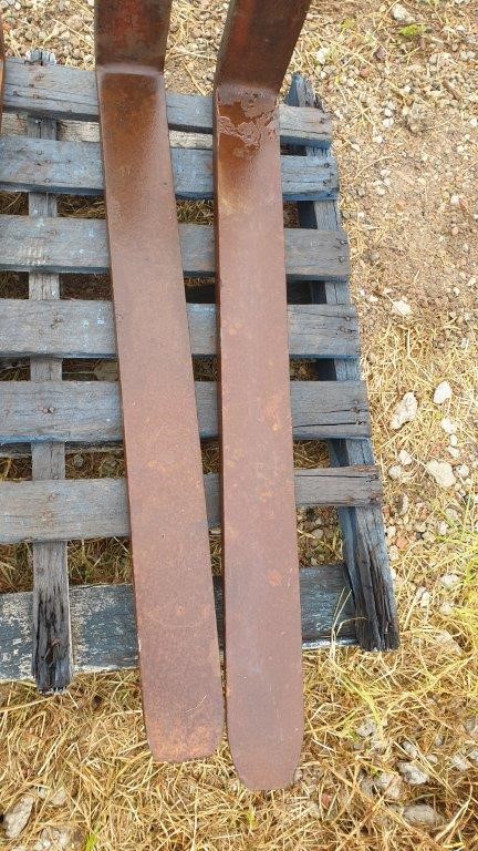 HANGING ROCK WINERY Shiraz 2000 (1x 1.5L), Heathcote. 5* Prov