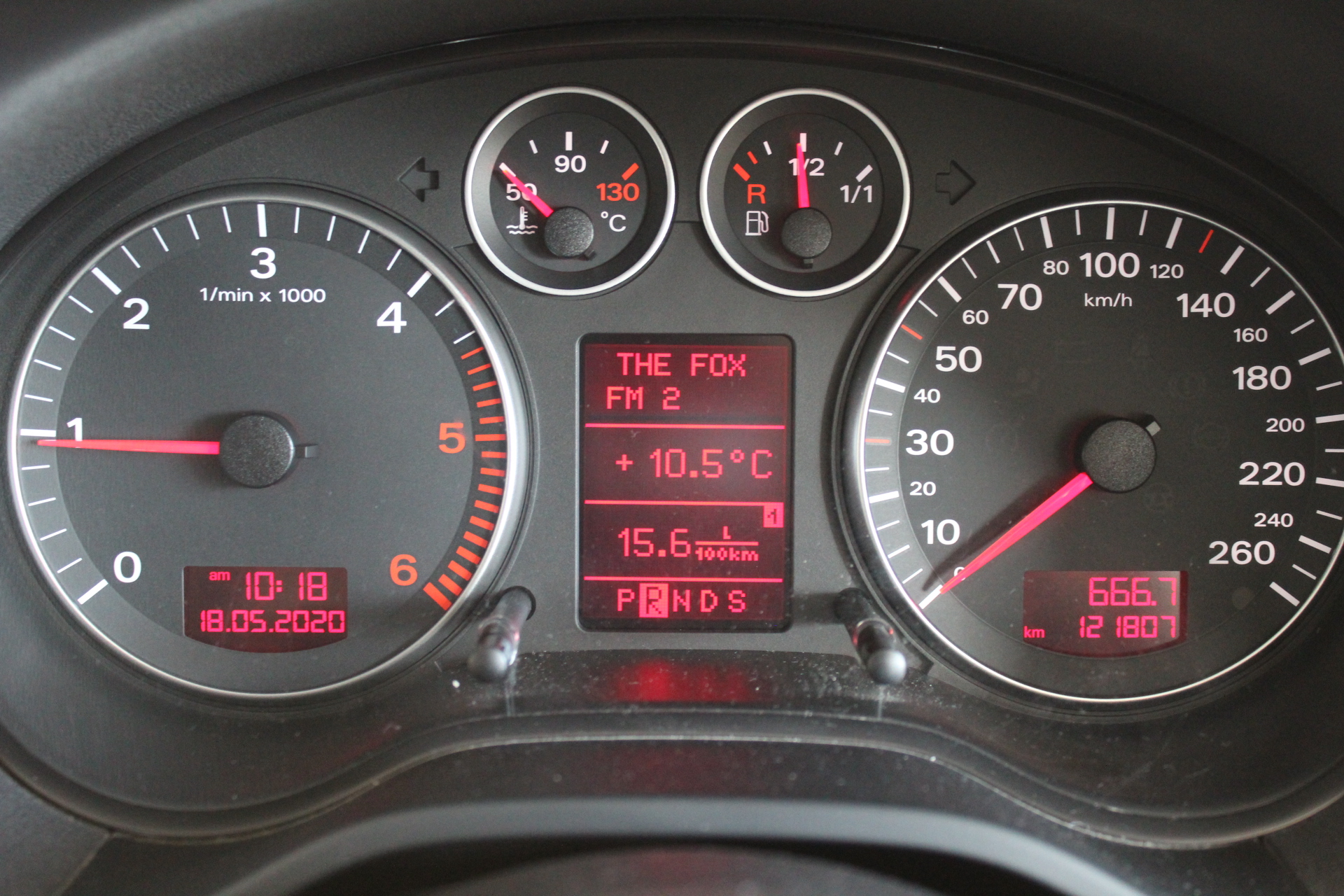 Duchesse De Paris Brut Blanc De Blancs NV (6x 750mL), France.