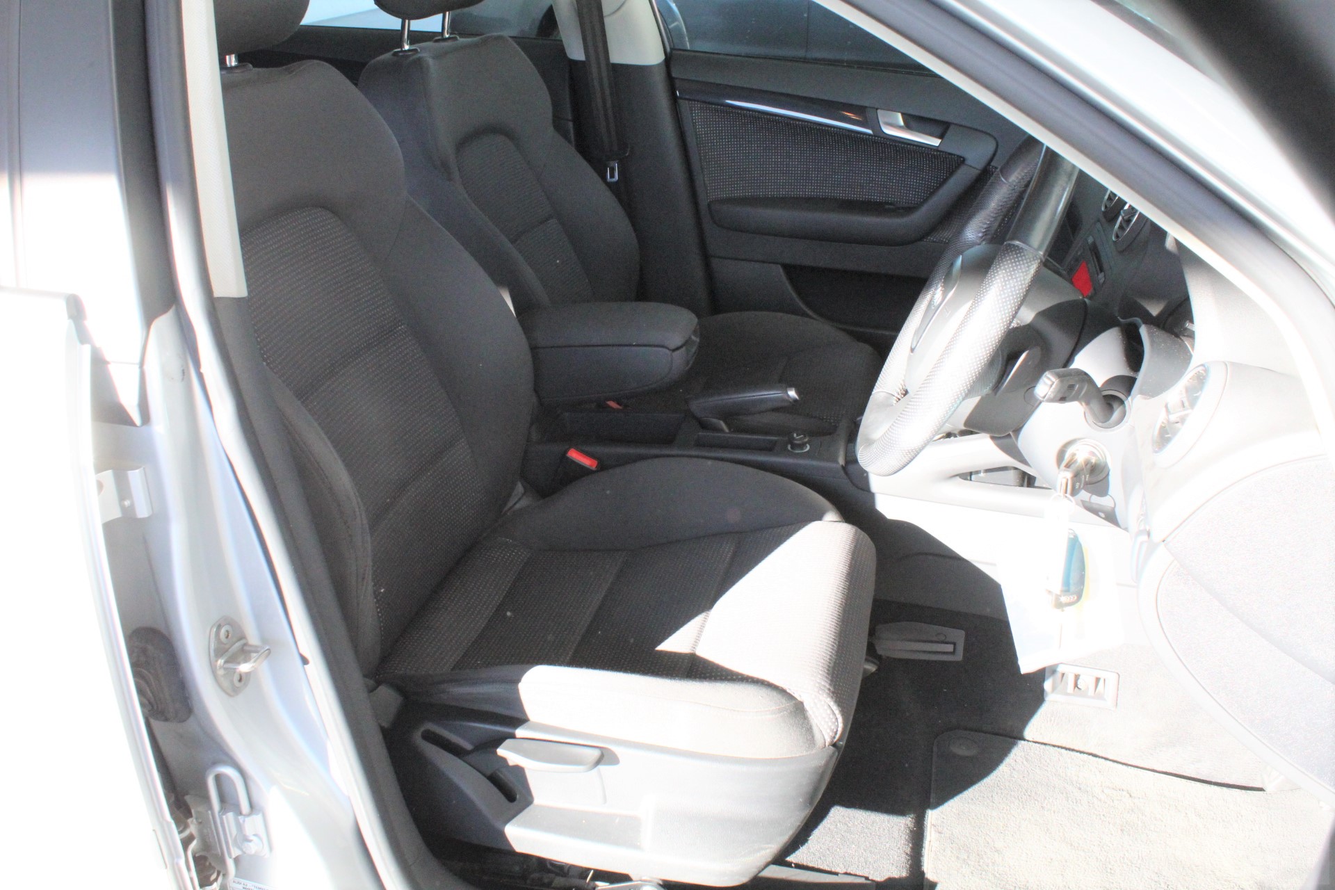 Duchesse De Paris Rosé Brut NV (6x 750mL), France.