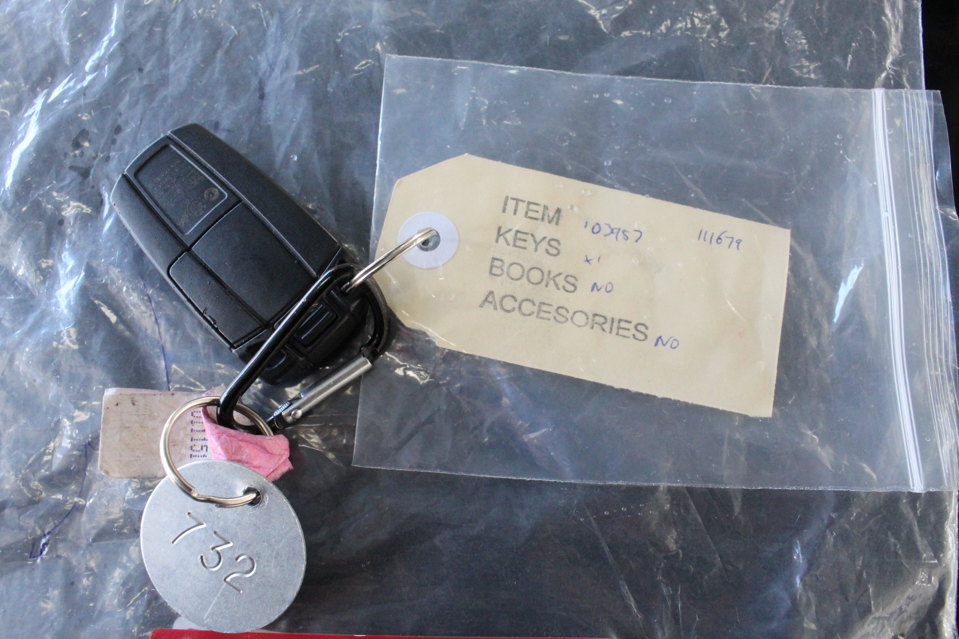 2 Monkeys Semillon Sauvignon Blanc 2025 (12x 750mL) SEA