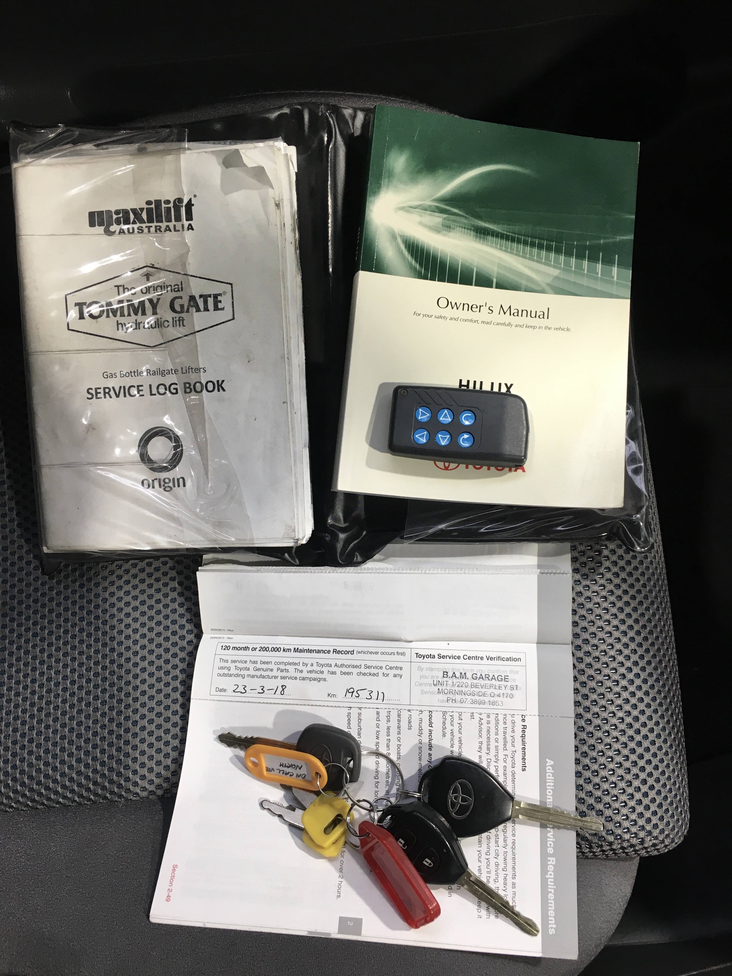 END OF LEASE SALE: Wireless Bluetooth keyboard